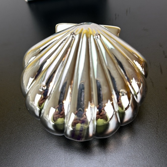 Vtg International Silver Company Small Shell Trinket Jewelry Box with Gold Bow - Picture 4 of 13